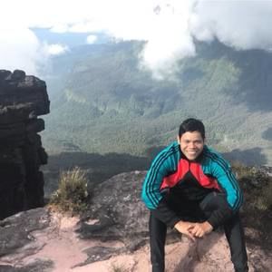 Meet your Posher, Luis